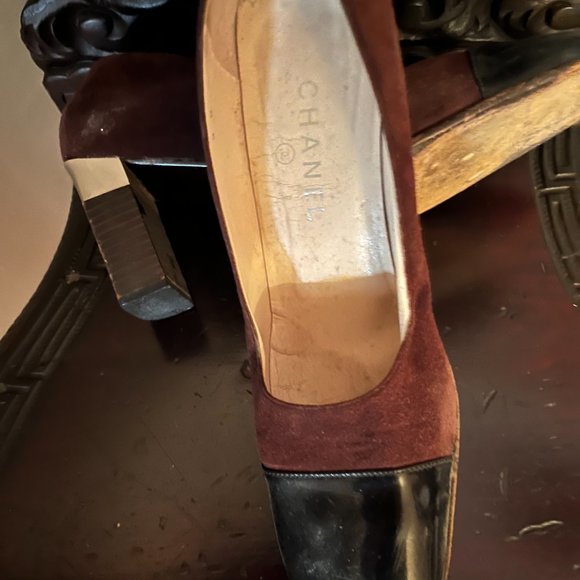 Chanel - Brown Suede and Leather Pumps -Size 9 - Picture 5 of 5